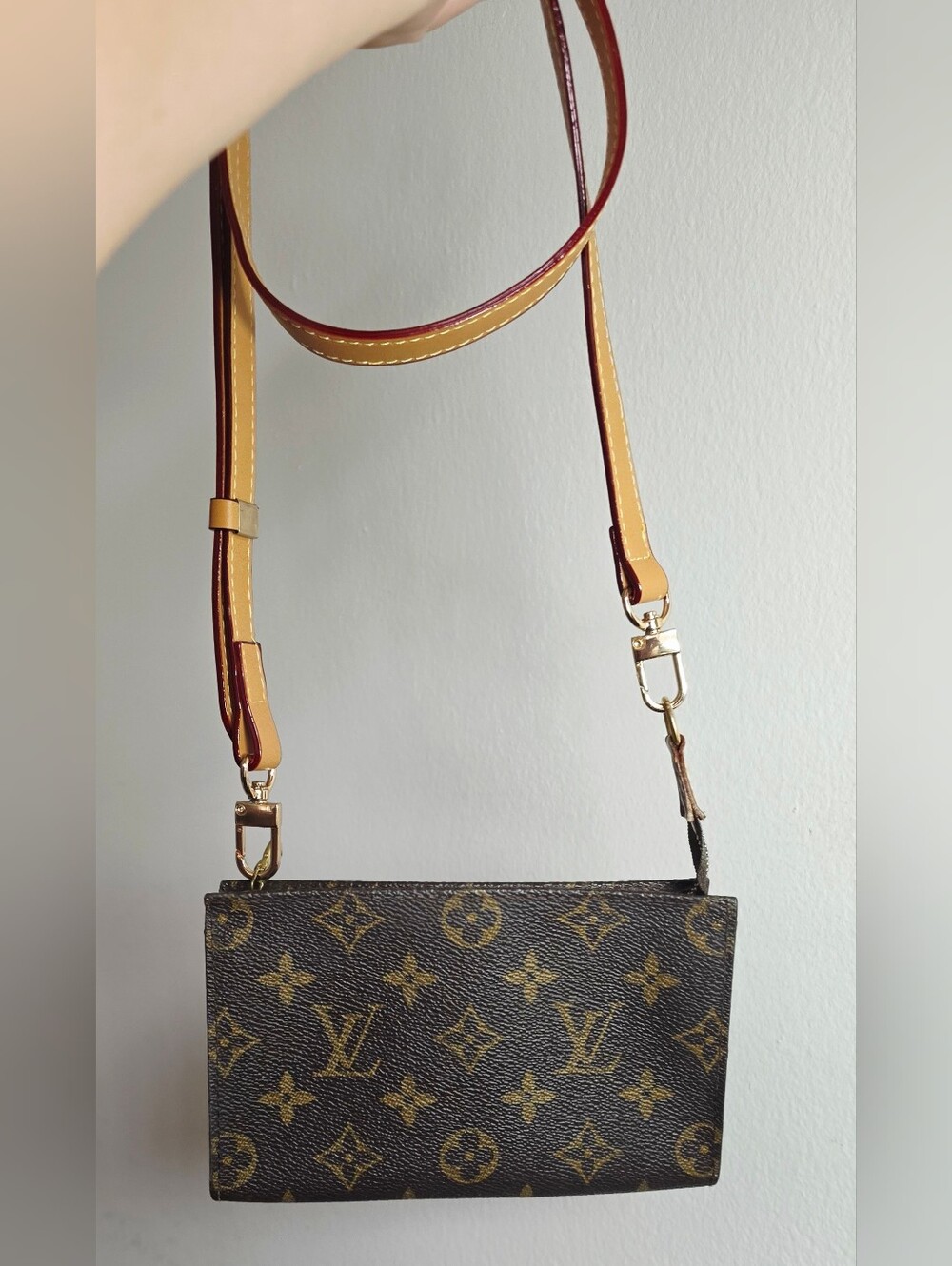 Auth Louis Vuitton Monogram Pouch